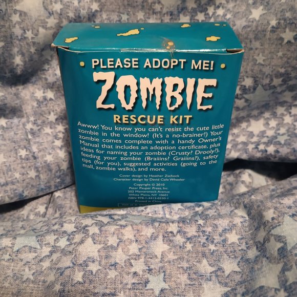 NIB Zombie Rescue Kit - Please adopt me - Peter Pauper Press EXTREMELY RARE! - Picture 3 of 7